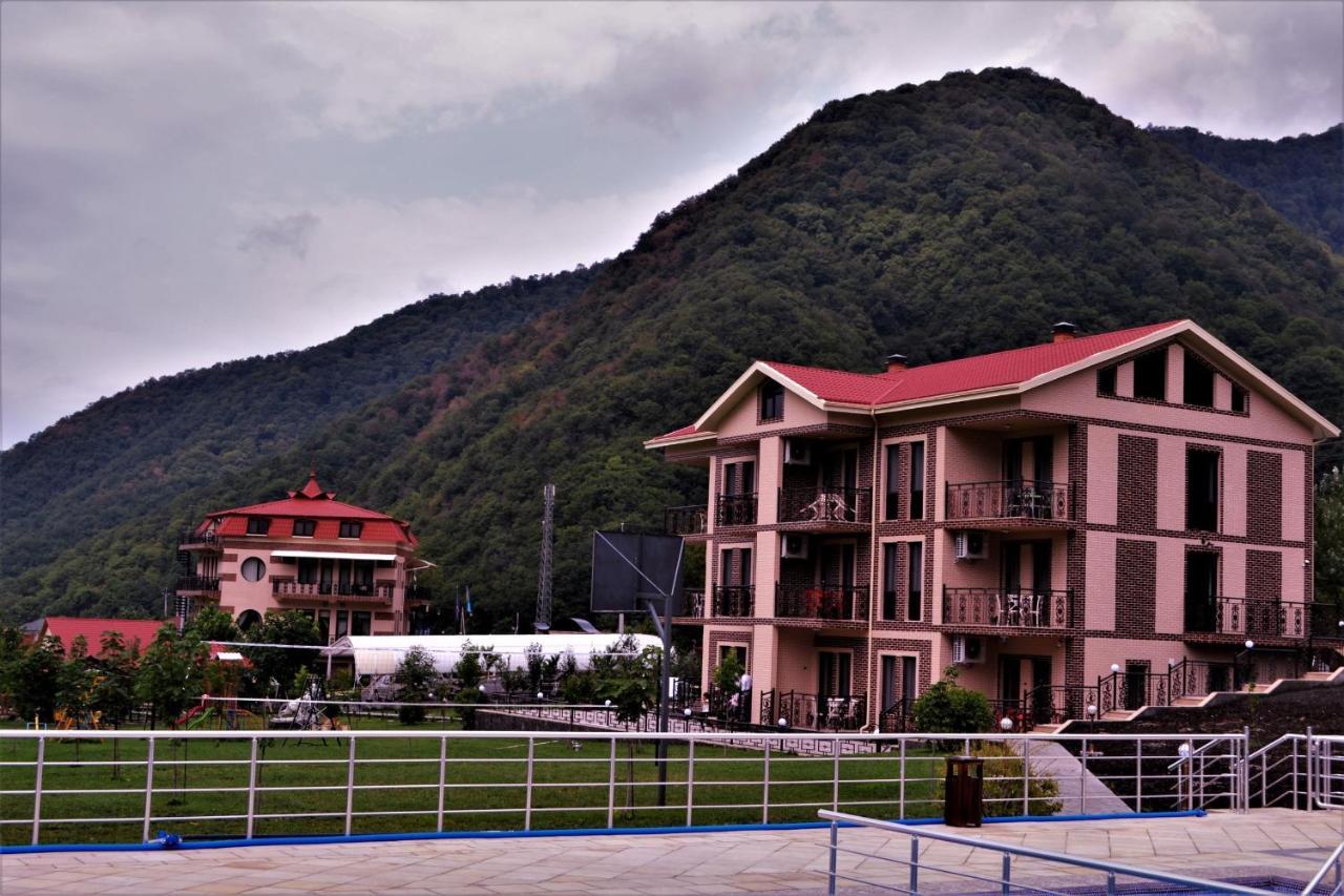 קאק Bergs Otel And Restaurant מראה חיצוני תמונה